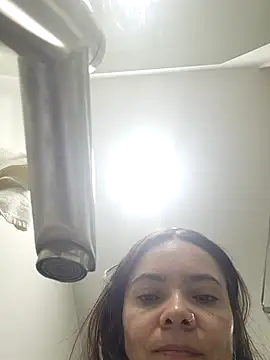 Cami Konor online show from December 2025 09:44:02 PM