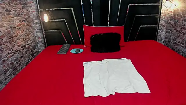 Snapshot of ALYANNA_HOT_ chatting on September 2025 11:47:01 AM ALYANNA HOT online show from September 2025 11:47:01 AM