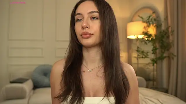 Ashley-Evans online show from March 2026 08:32:02 AM