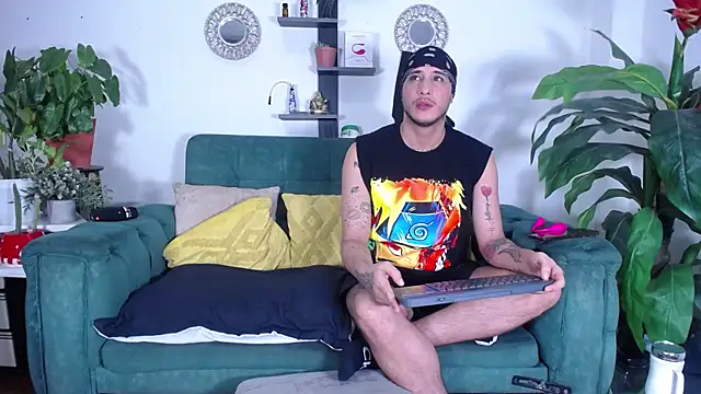 Borsalino Adam online show from September 2025 06:51:02 PM