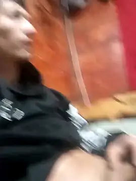 alexandercruz online show from April 2026 06:19:01 AM