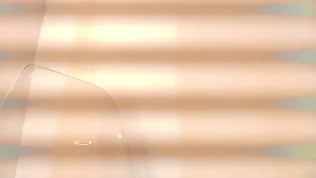 zarah andrew   online show from December 2025 01:42:01 PM