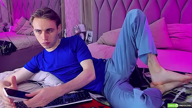 WilliamDyson online show from September 2025 03:08:02 AM