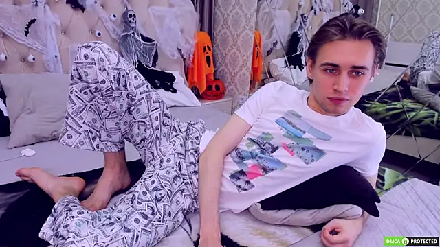 WilliamDyson online show from October 2025 03:32:02 AM