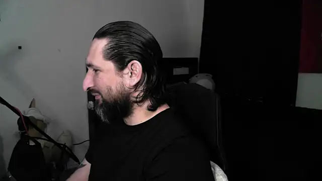 DevilPup75  online show from May 2026 11:10:02 PM