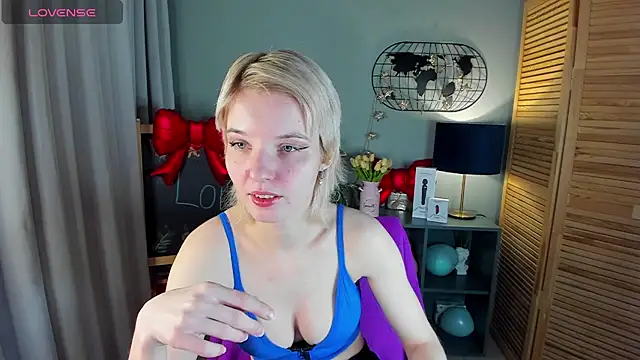 Snapshot of Madelaineses chatting on February 2026 08:57:02 AM Madelaineses online show from February 2026 08:57:02 AM