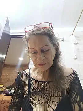 MaryeLunna online show from July 2026 11:37:02 AM