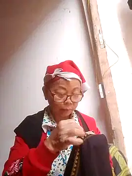 VangLe73 online show from September 2025 06:18:01 AM