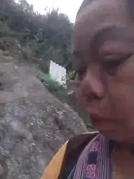 VangLe73 online show from October 2025 10:27:01 AM