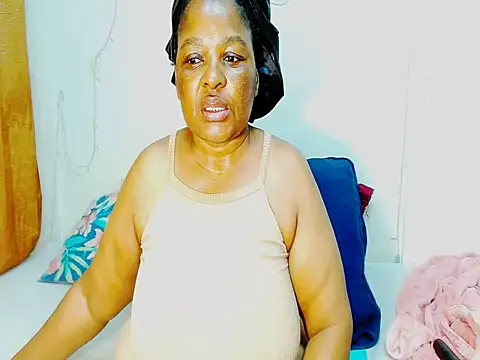 Love-Racheal75 online show from November 2025 04:10:02 AM