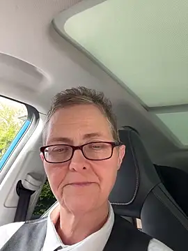 Curvy-Jinx online show from September 2025 11:35:01 AM