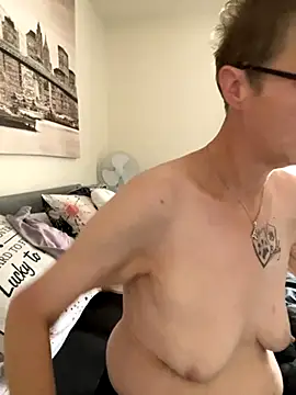 Curvy-Jinx online show from October 2025 07:40:02 AM