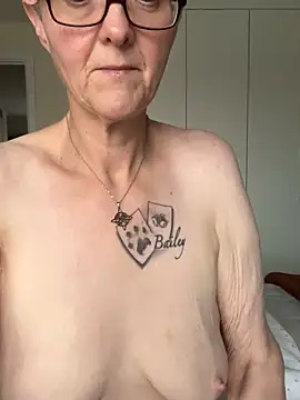 Curvy-Jinx online show from October 2025 07:31:02 AM