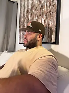 Snapshot of Michael_Salens chatting on December 2025 11:14:02 PM Michael Salens online show from December 2025 11:14:02 PM