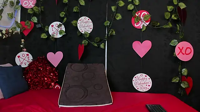 Delilah 85 online show from February 2026 10:17:02 PM