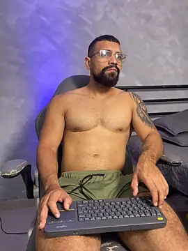 vincentjaxon online show from April 2026 05:38:02 PM