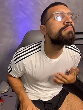 vincentjaxon online show from April 2026 05:17:02 PM