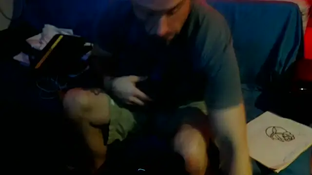 Luv2SuckBWC92 online show from October 2025 04:12:01 AM