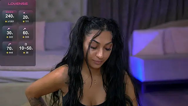 EmaHallee online show from September 2025 06:38:01 AM