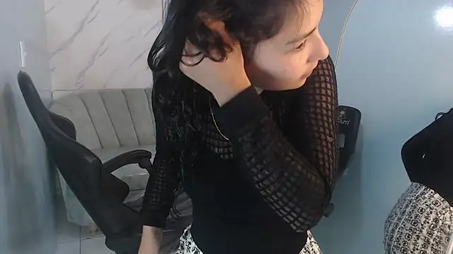 Snapshot of victoria_hernandez_t_ chatting on June 2026 01:12:01 PM victoria hernandez t online show from June 2026 01:12:01 PM