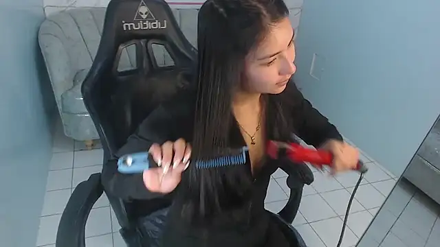 Snapshot of victoria_hernandez_t_ chatting on June 2026 01:39:02 PM victoria hernandez t online show from June 2026 01:39:02 PM