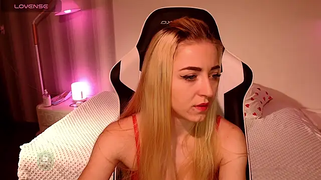 space danger online show from December 2025 04:42:02 AM