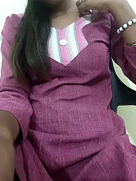 Snapshot of Alia-00 chatting on September 2025 04:05:01 AM Alia-00 online show from September 2025 04:05:01 AM