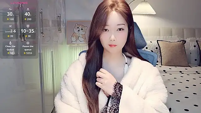 Xiaotantan-99 online show from March 2026 07:18:02 PM