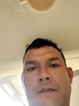 Snapshot of ZChacon123 chatting on November 2025 12:04:02 PM ZChacon123 online show from November 2025 12:04:02 PM