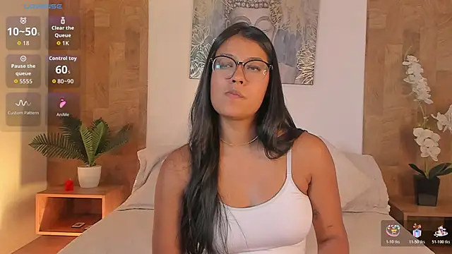 Camila Bustamante online show from April 2026 08:58:02 PM