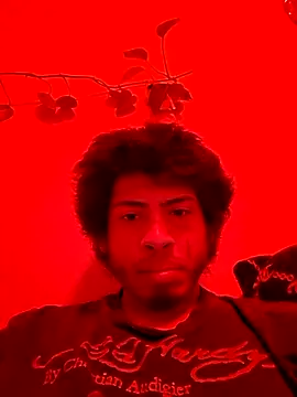 Snapshot of UsaGuy76 chatting on April 2026 04:39:01 AM UsaGuy76 online show from April 2026 04:39:01 AM