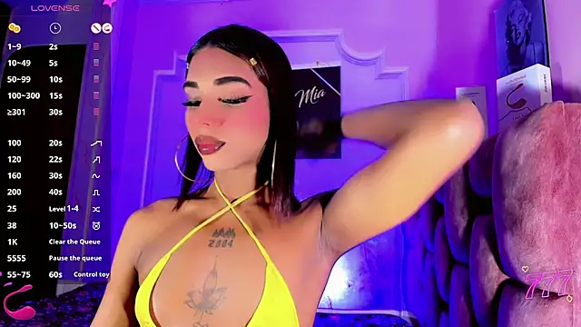 Snapshot of LADY-HOT-SEXY- chatting on June 2026 10:04:01 PM LADY-HOT-SEXY- online show from June 2026 10:04:01 PM