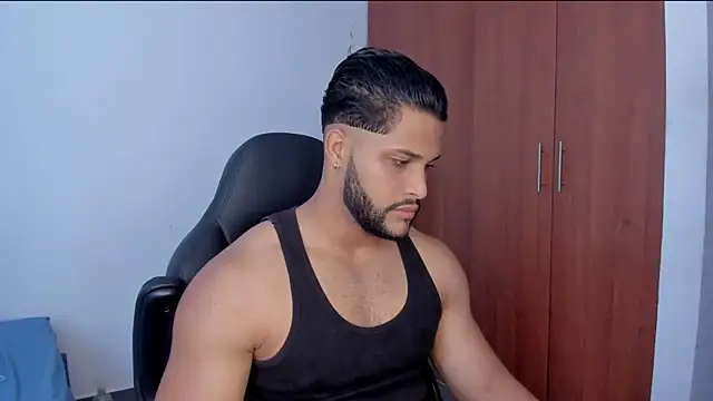 Pier Simons online show from April 2026 02:05:01 PM