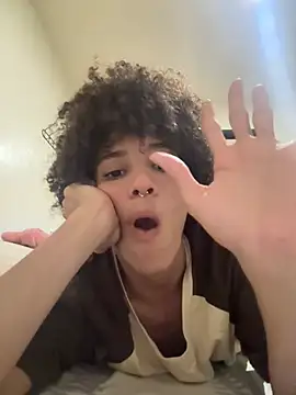 Snapshot of Max_Rain chatting on February 2026 01:53:01 AM Max Rain online show from February 2026 01:53:01 AM