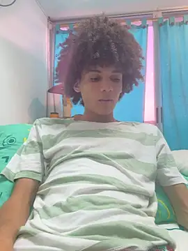 Snapshot of Max_Rain chatting on April 2026 12:36:02 PM Max Rain online show from April 2026 12:36:02 PM