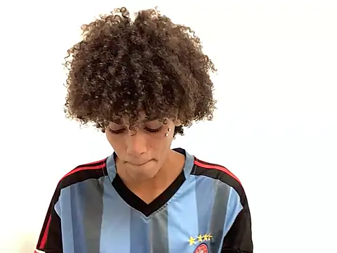 Snapshot of Max_Rain chatting on April 2026 11:27:02 PM Max Rain online show from April 2026 11:27:02 PM