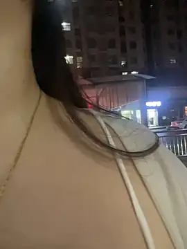 xiao-mo520 online show from September 2025 11:00:01 AM