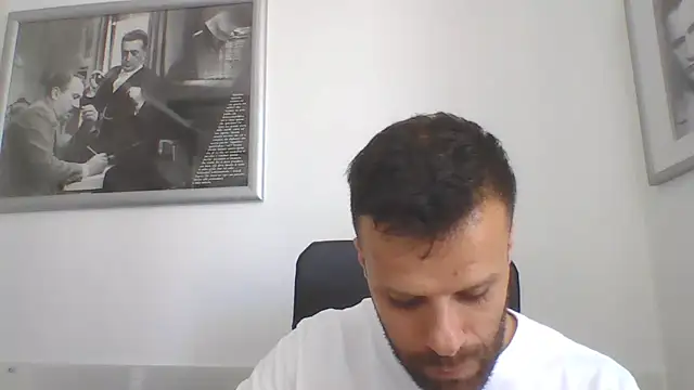 Snapshot of FROCETTO93 chatting on June 2026 11:37:01 AM FROCETTO93 online show from June 2026 11:37:01 AM