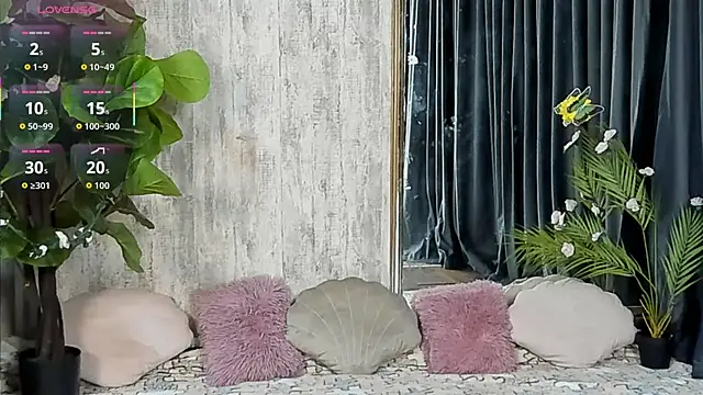 Maya Collins  online show from March 2026 07:52:02 PM