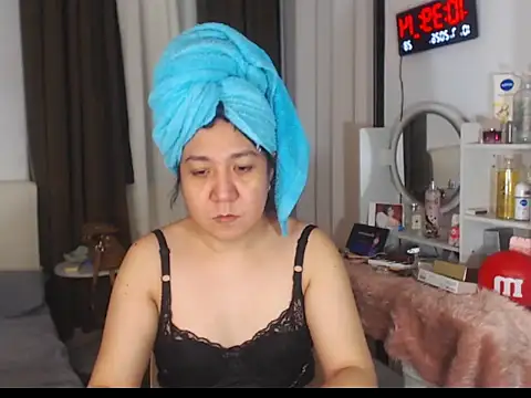 Snapshot of stellahugeX chatting on July 2026 02:41:01 PM stellahugeX online show from July 2026 02:41:01 PM