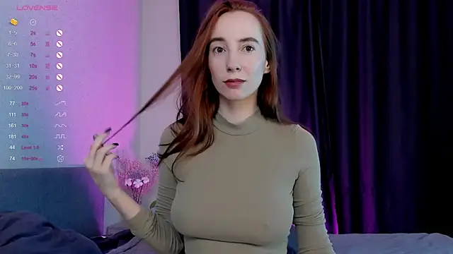 Snapshot of Honeyfern chatting on October 2025 05:32:01 PM Honeyfern online show from October 2025 05:32:01 PM