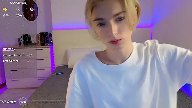 fiachand online show from March 2026 09:10:01 PM