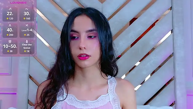 Sarah-Grace online show from December 2025 02:30:01 AM