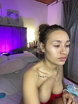 juliana-mancini online show from March 2026 10:10:01 AM