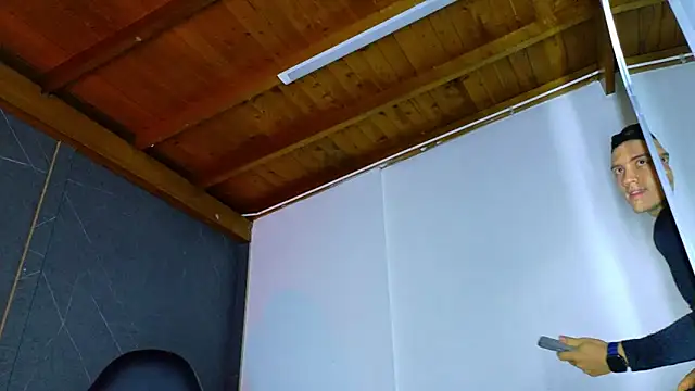 ALANNFERRER online show from February 2026 10:09:02 AM