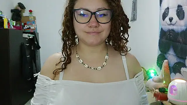 Snapshot of greeneyes_nurse chatting on June 2026 12:53:02 AM greeneyes nurse online show from June 2026 12:53:02 AM