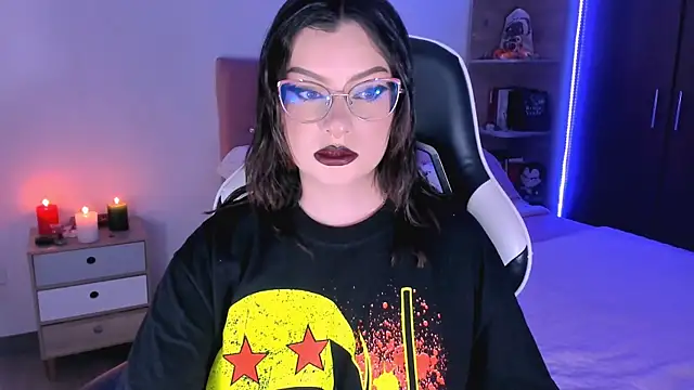 OphelianaRose33 online show from October 2025 07:49:02 PM