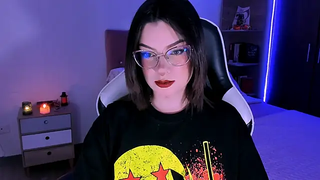 OphelianaRose33 online show from November 2025 09:06:01 PM