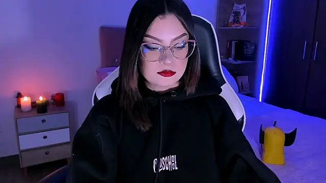 OphelianaRose33 online show from November 2025 10:29:02 PM