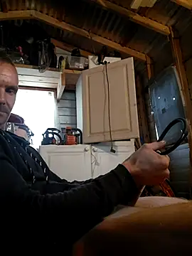 Hungwell1515 online show from November 2025 04:19:01 PM